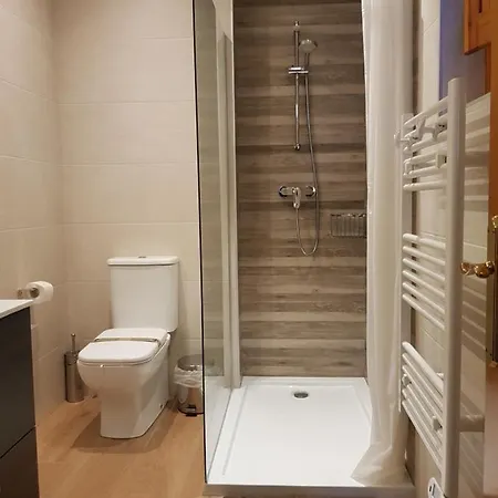 Fira Apartment *